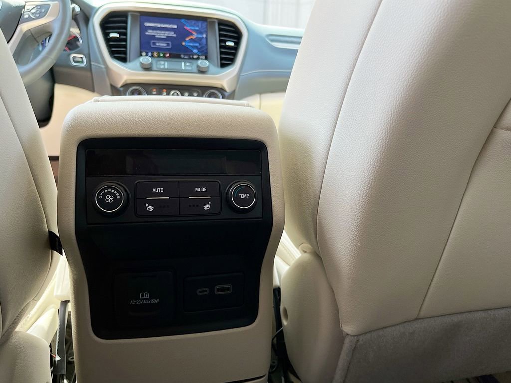 Used 2023 GMC Acadia Denali w/ Denali Technology Package AWD/4WD image 26