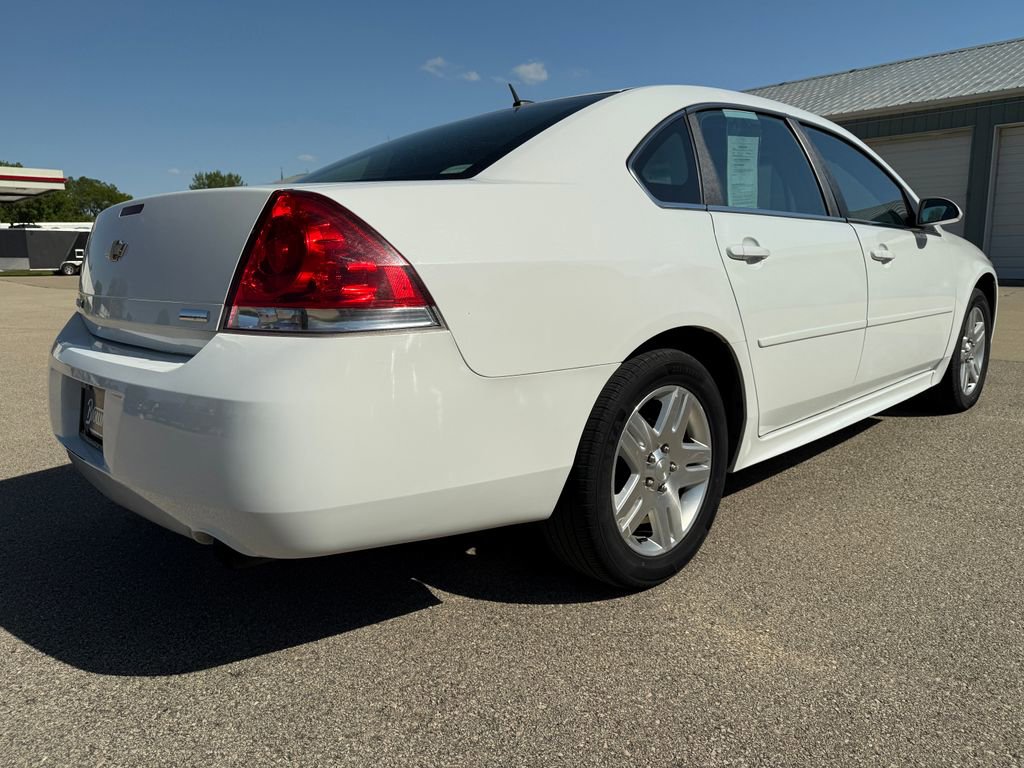 Used 2013 Chevrolet Impala LT w/ LT Sunroof Package FWD image 5