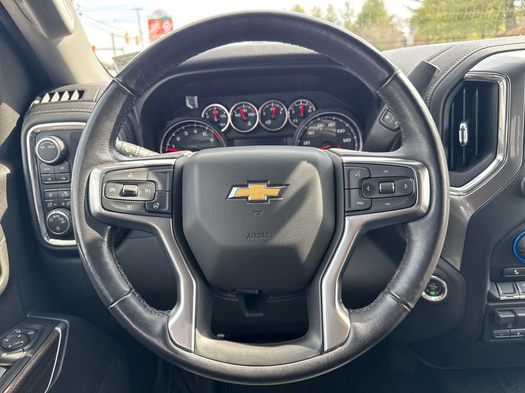 Used 2020 Chevrolet Silverado 1500 LT w/ All-Star Edition image 15