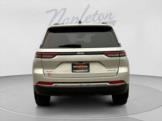 Certified 2023 Jeep Grand Cherokee Laredo AWD/4WD image 7