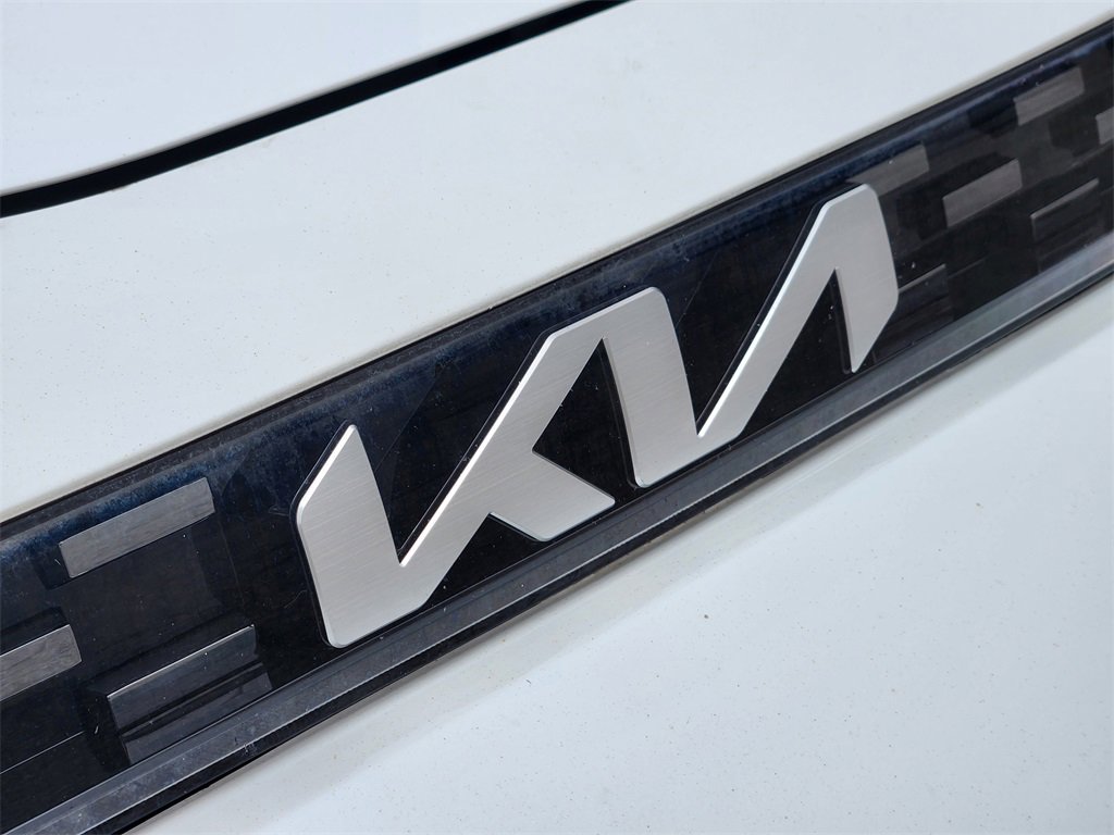 Certified 2023 Kia Soul LX image 11
