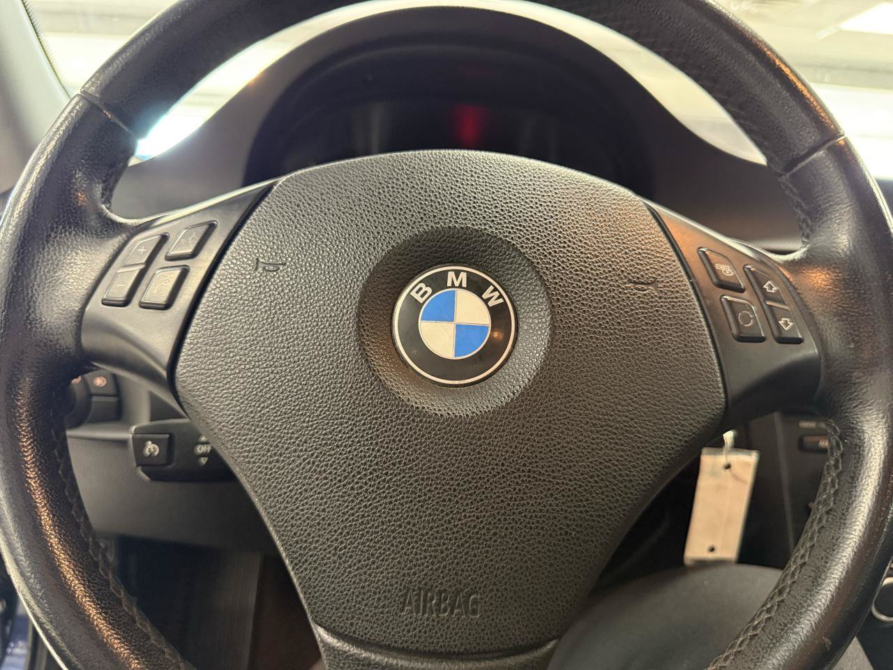 Used 2011 BMW 328i Sedan RWD image 17