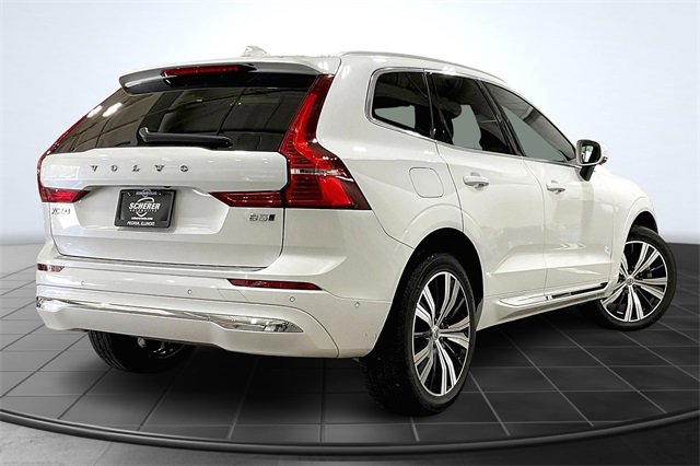Certified 2023 Volvo XC60 B5 Plus image 3