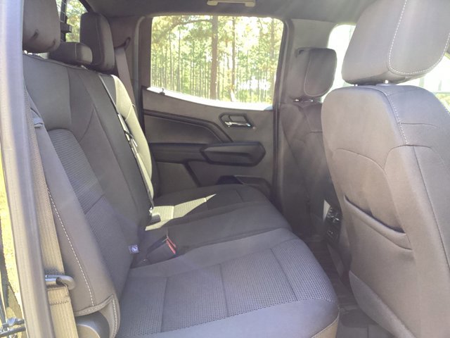 New 2025 GMC Canyon Elevation w/ Convenience Package image 17