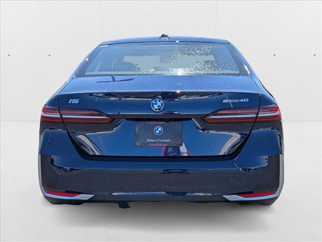 New 2026 BMW i5 eDrive40 image 7