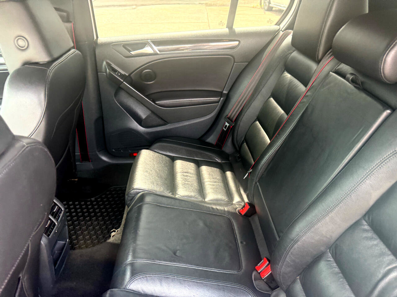 Used 2014 Volkswagen GTI Driver's Edition image 43