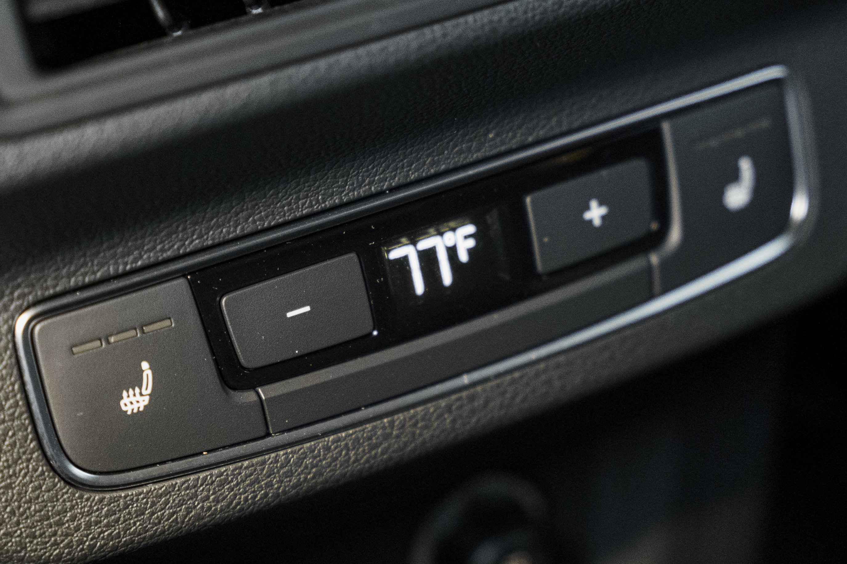 Used 2024 Audi SQ5 Prestige w/ Prestige Package image 28