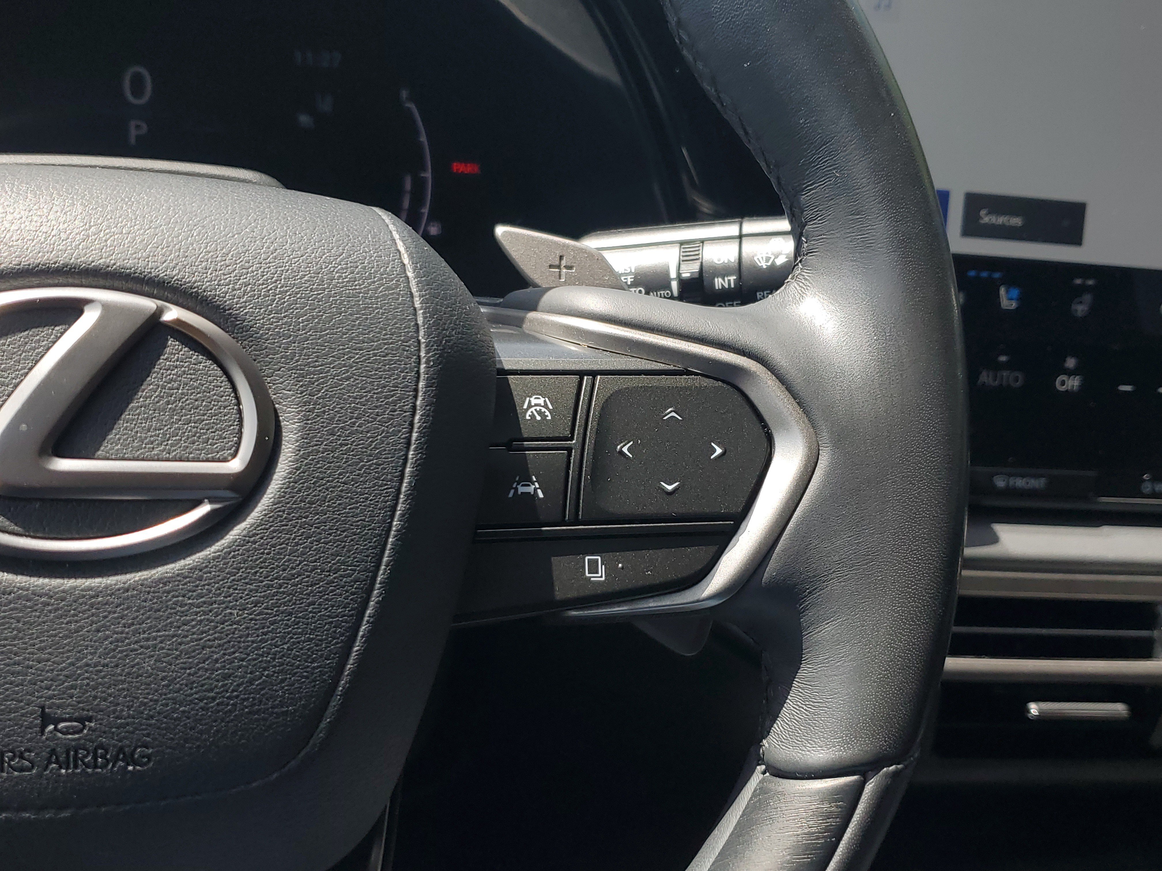 Used 2023 Lexus RX 350 FWD w/ Accessory Package (Z1) image 25