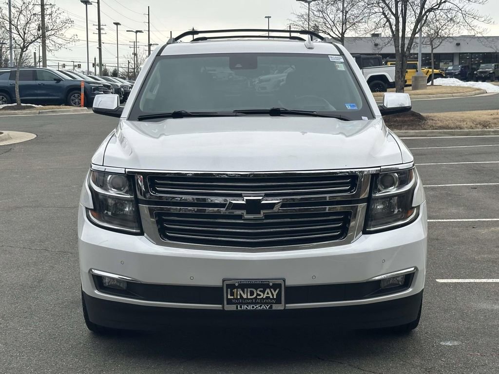 Used 2020 Chevrolet Suburban Premier w/ Premier 6.2L Value Package image 2