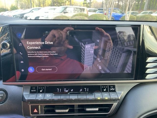 Used 2025 Toyota Camry XSE image 12