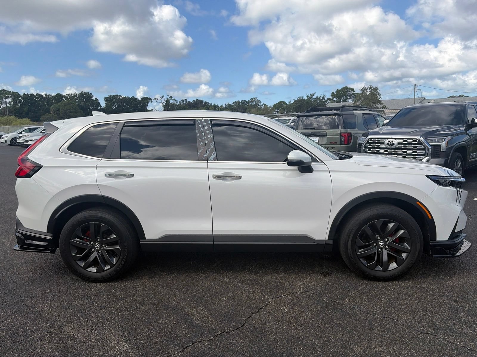 Used 2024 Honda CR-V EX image 8