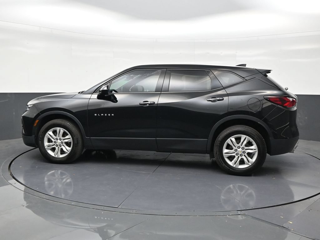 Used 2021 Chevrolet Blazer LT FWD image 2