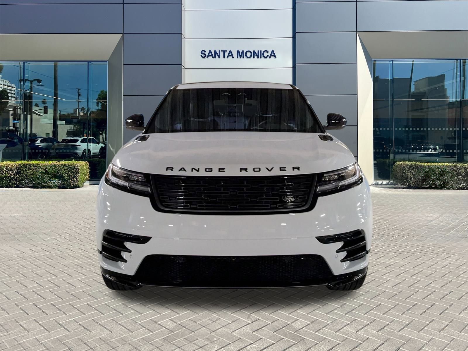 New 2026 Land Rover Range Rover Velar Dynamic SE image 6