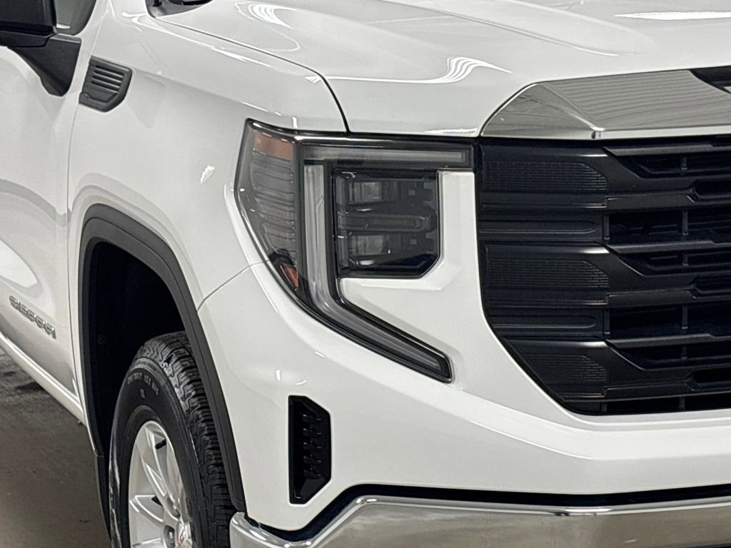 Used 2024 GMC Sierra 1500 Pro w/ Pro Value Package image 5
