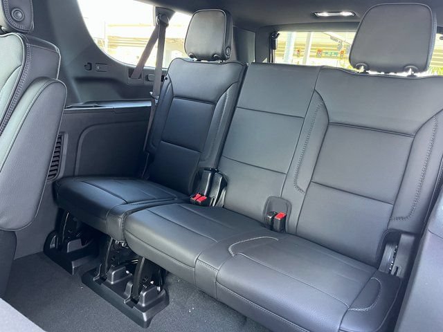 New 2026 GMC Yukon XL Denali w/ Sun & Power Step Package RWD image 13
