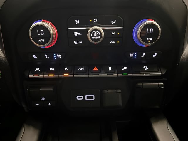 Used 2020 GMC Sierra 1500 SLT w/ SLT Premium Plus Package AWD/4WD image 29
