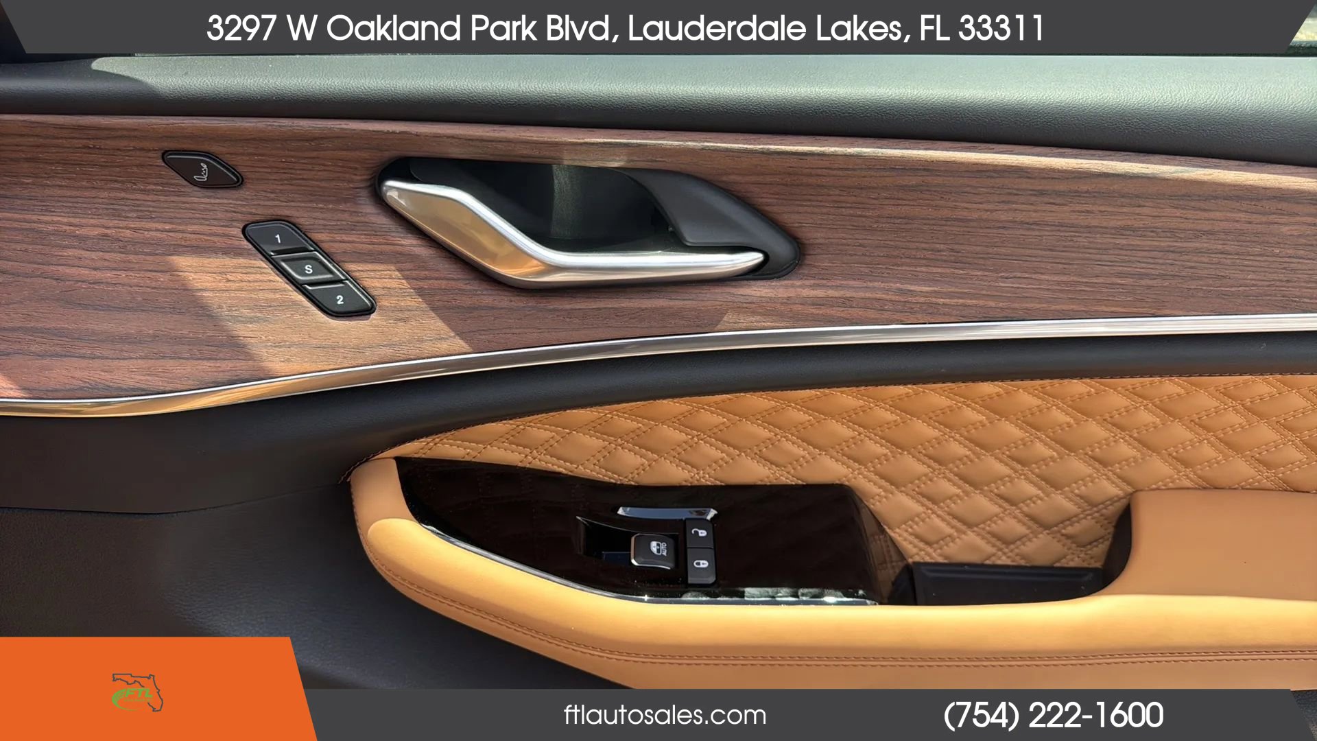 Used 2022 Jeep Grand Cherokee Summit w/ Luxury Tech Group V AWD/4WD image 52