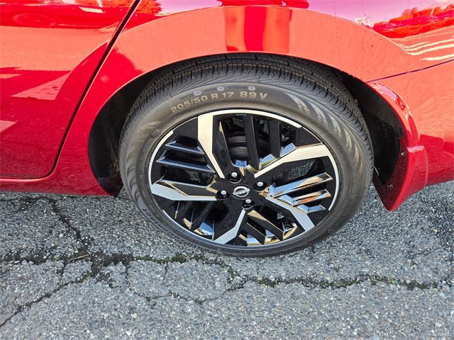 New 2025 Nissan Versa SR w/ Trunk Package image 11