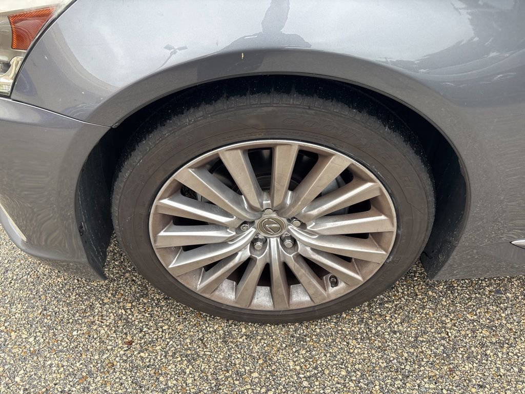 Used 2013 Lexus LS 460 w/ Comfort Pkg image 12