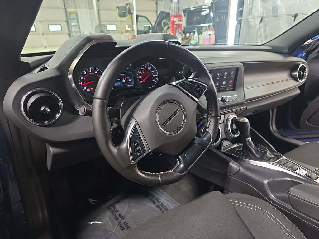 Used 2021 Chevrolet Camaro LT RWD image 15