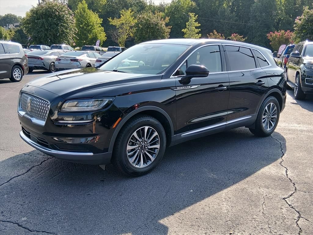 Used 2023 Lincoln Nautilus Reserve w/ Cargo Utility Package FWD image 7