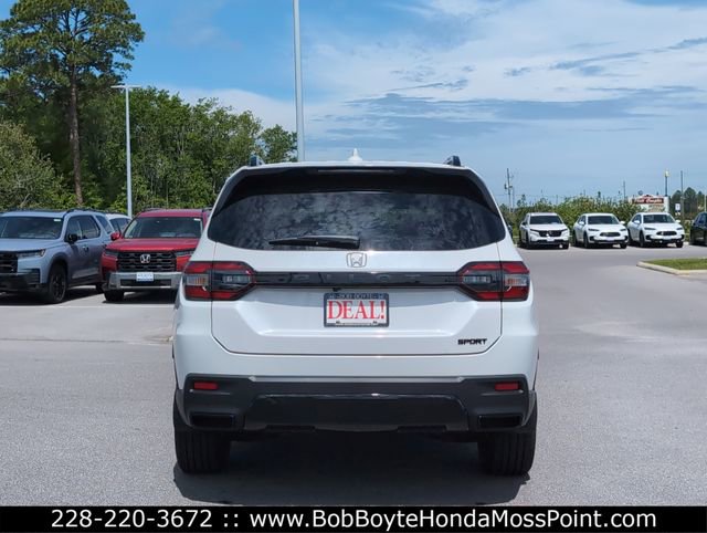 New 2026 Honda Pilot Sport image 4