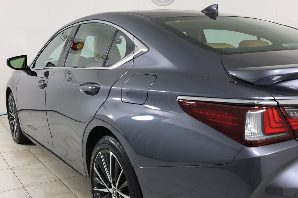 Used 2024 Lexus ES 350 w/ Premium Package FWD image 45