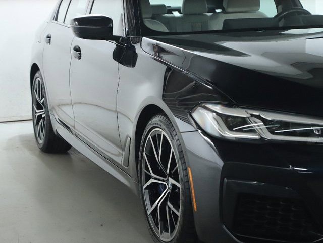 Certified 2023 BMW 540i xDrive w/ Executive Package image 9