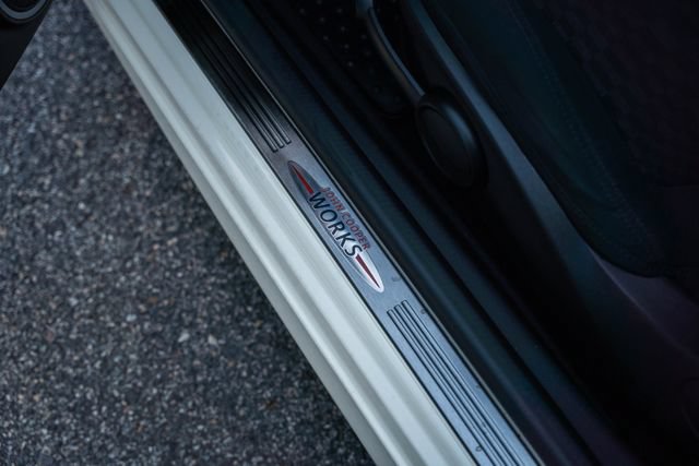 Used 2009 MINI Cooper John Cooper Works FWD image 22