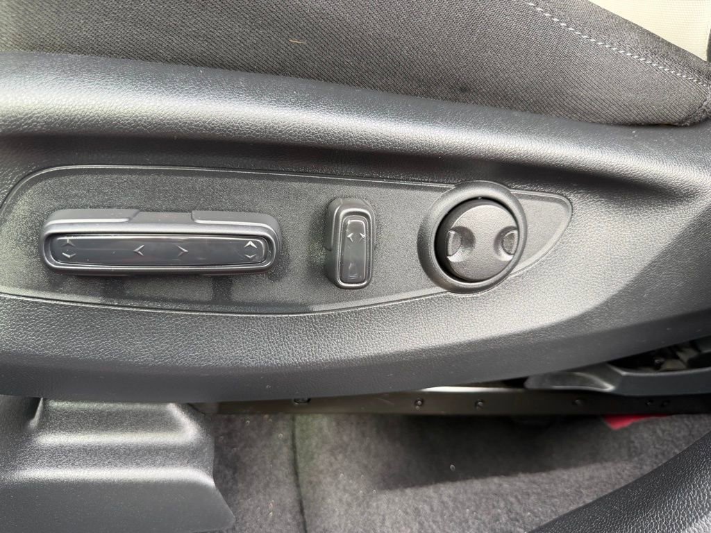 Used 2023 Honda CR-V EX image 14