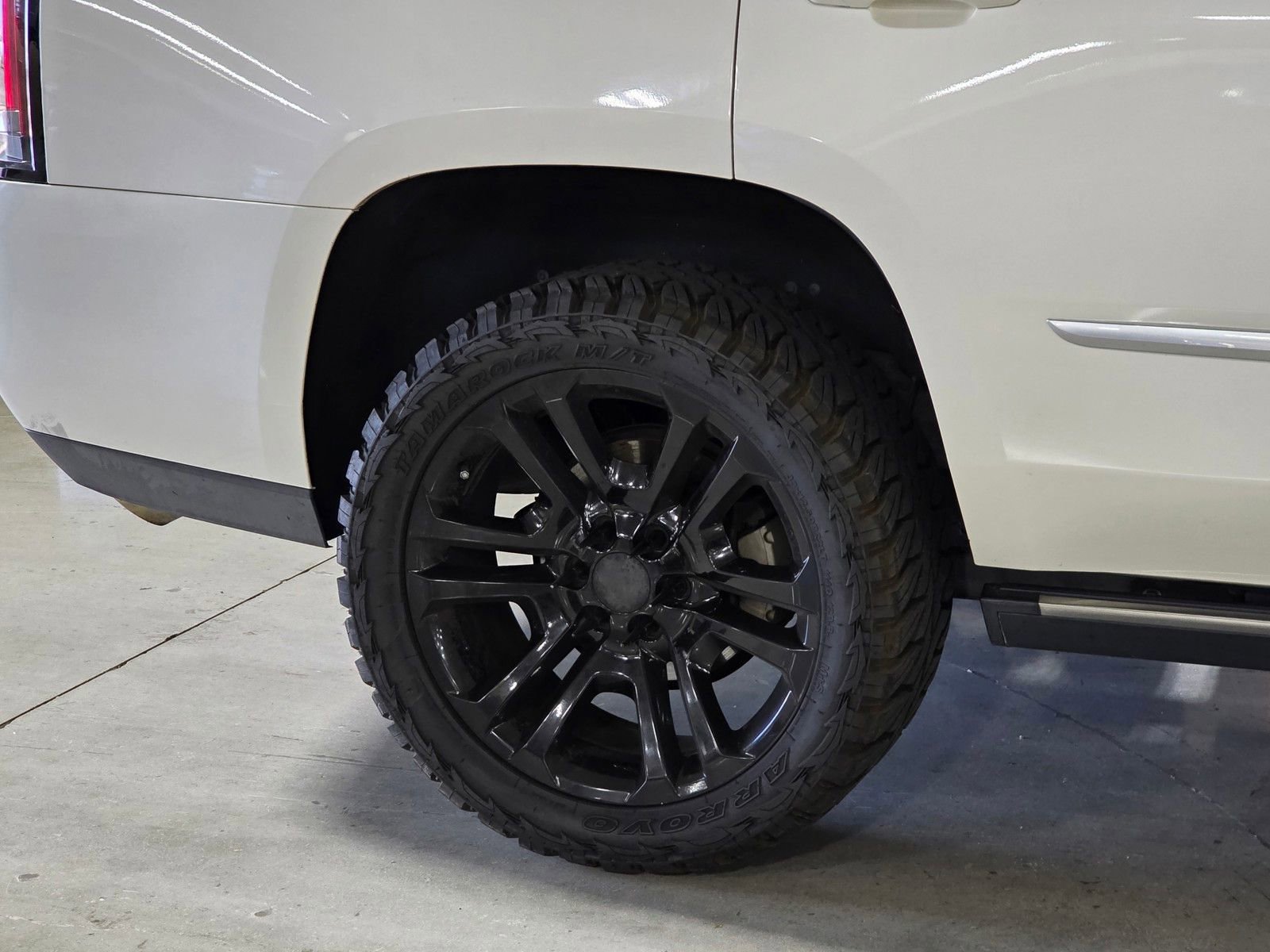 Used 2015 Cadillac Escalade Premium AWD/4WD image 10