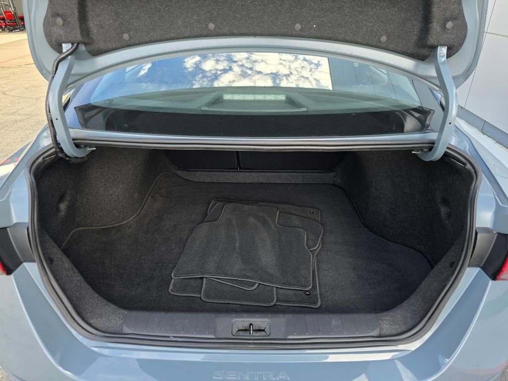 Used 2024 Nissan Sentra SV image 13