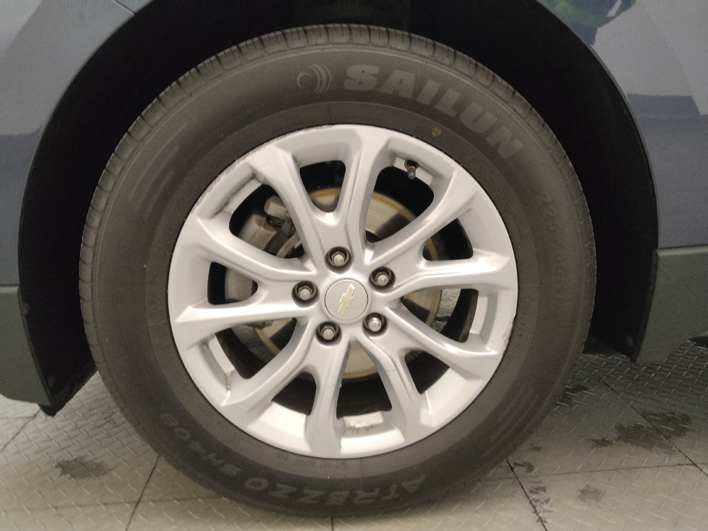 Used 2019 Chevrolet Equinox LS FWD image 31