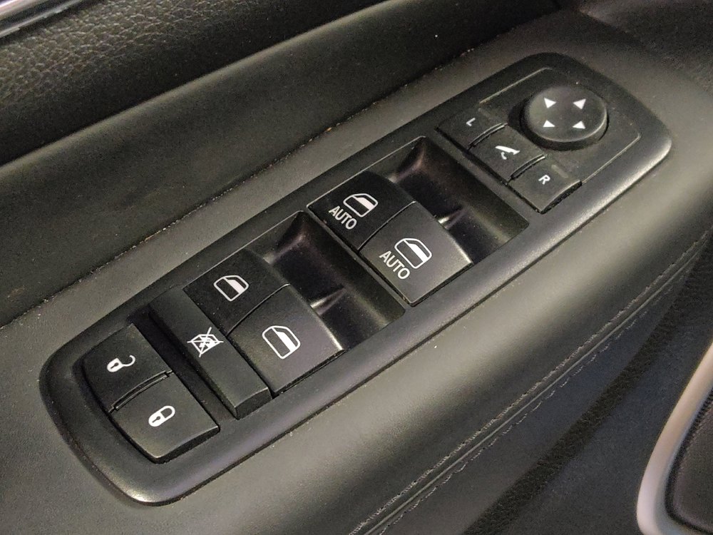 Used 2018 Jeep Grand Cherokee Summit w/ Platinum Series Group RWD image 27