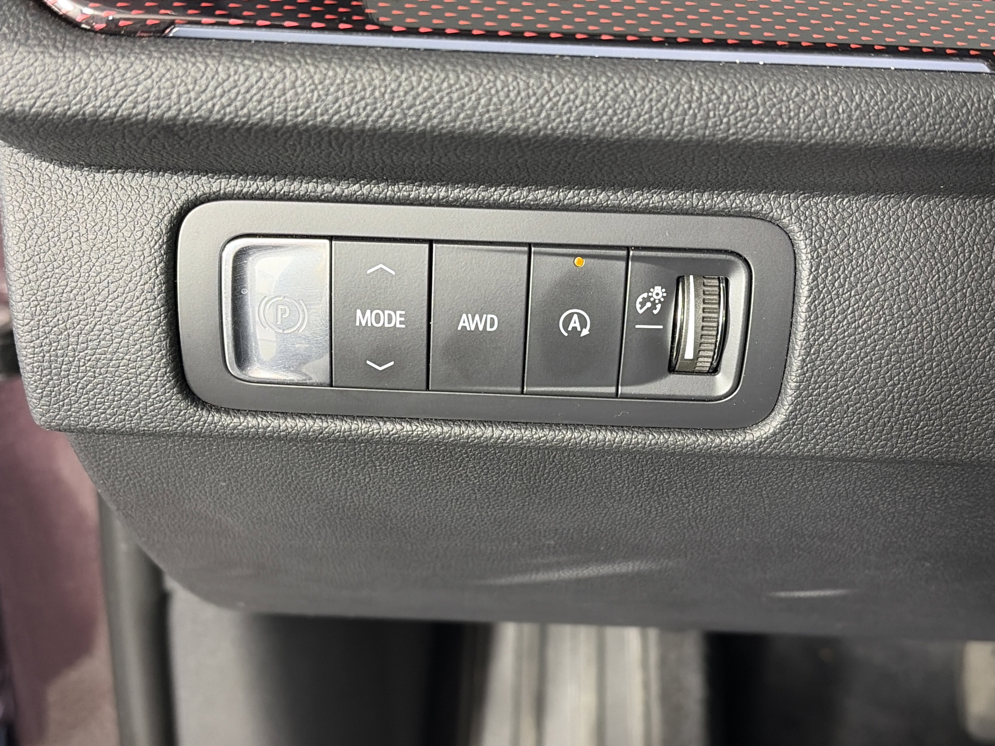 Used 2024 Chevrolet Traverse RS AWD/4WD image 32