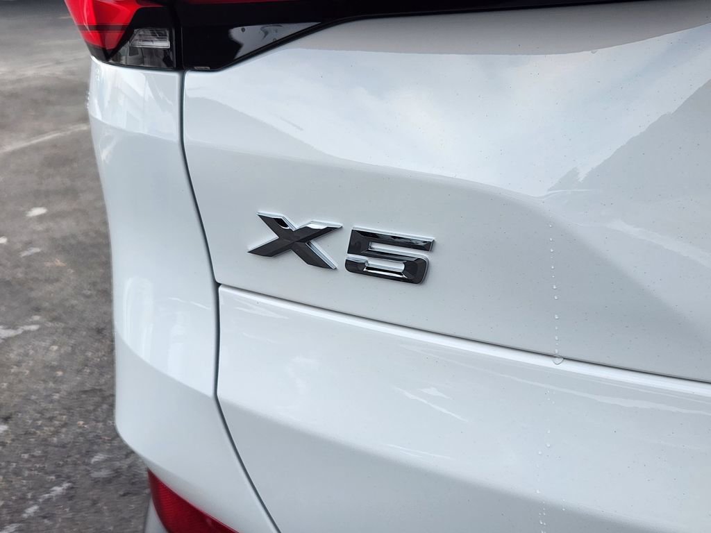 New 2026 BMW X5 xDrive40i w/ Climate Comfort Package AWD/4WD image 20