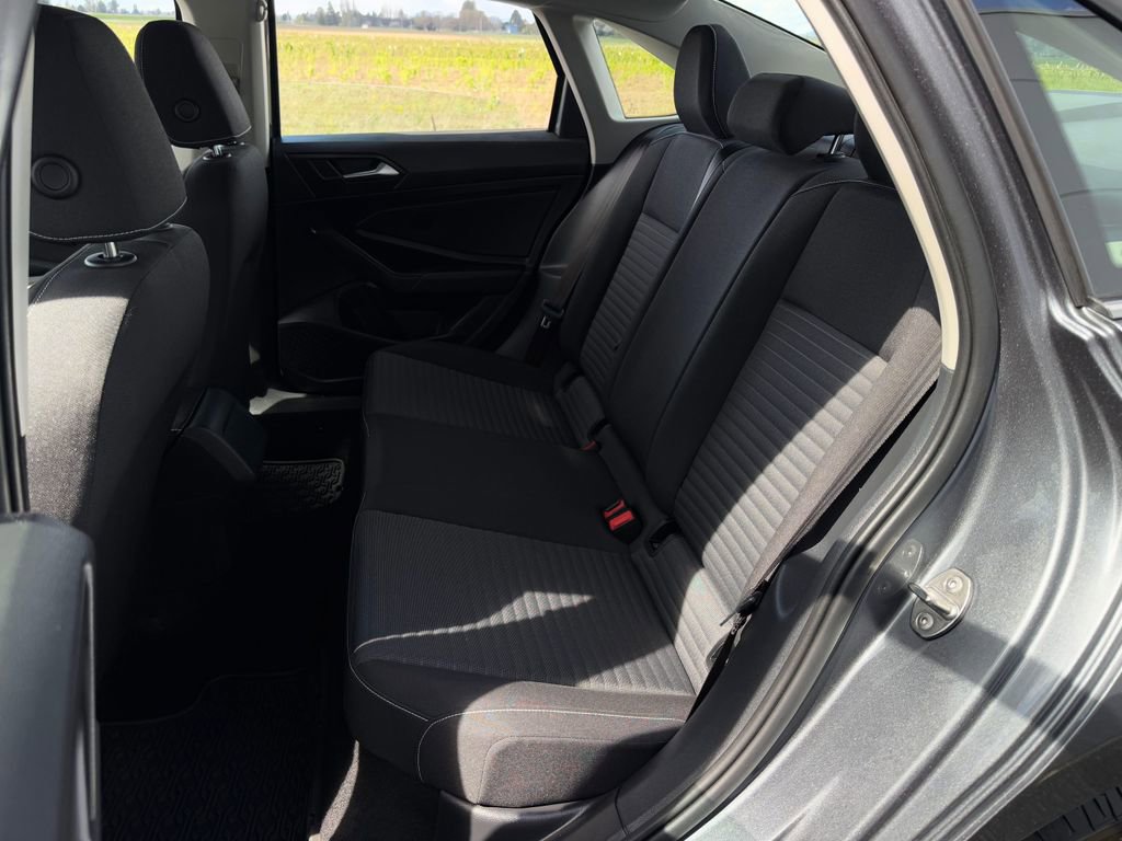 Used 2022 Volkswagen Jetta S image 24