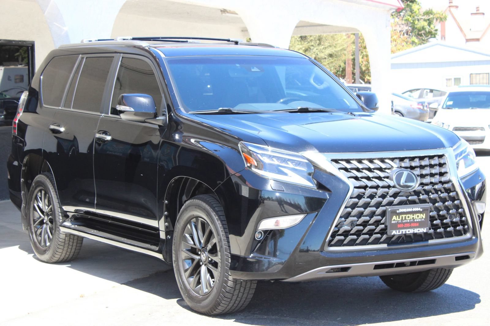 Used 2020 Lexus GX 460 Premium w/ Premium Package AWD/4WD image 3