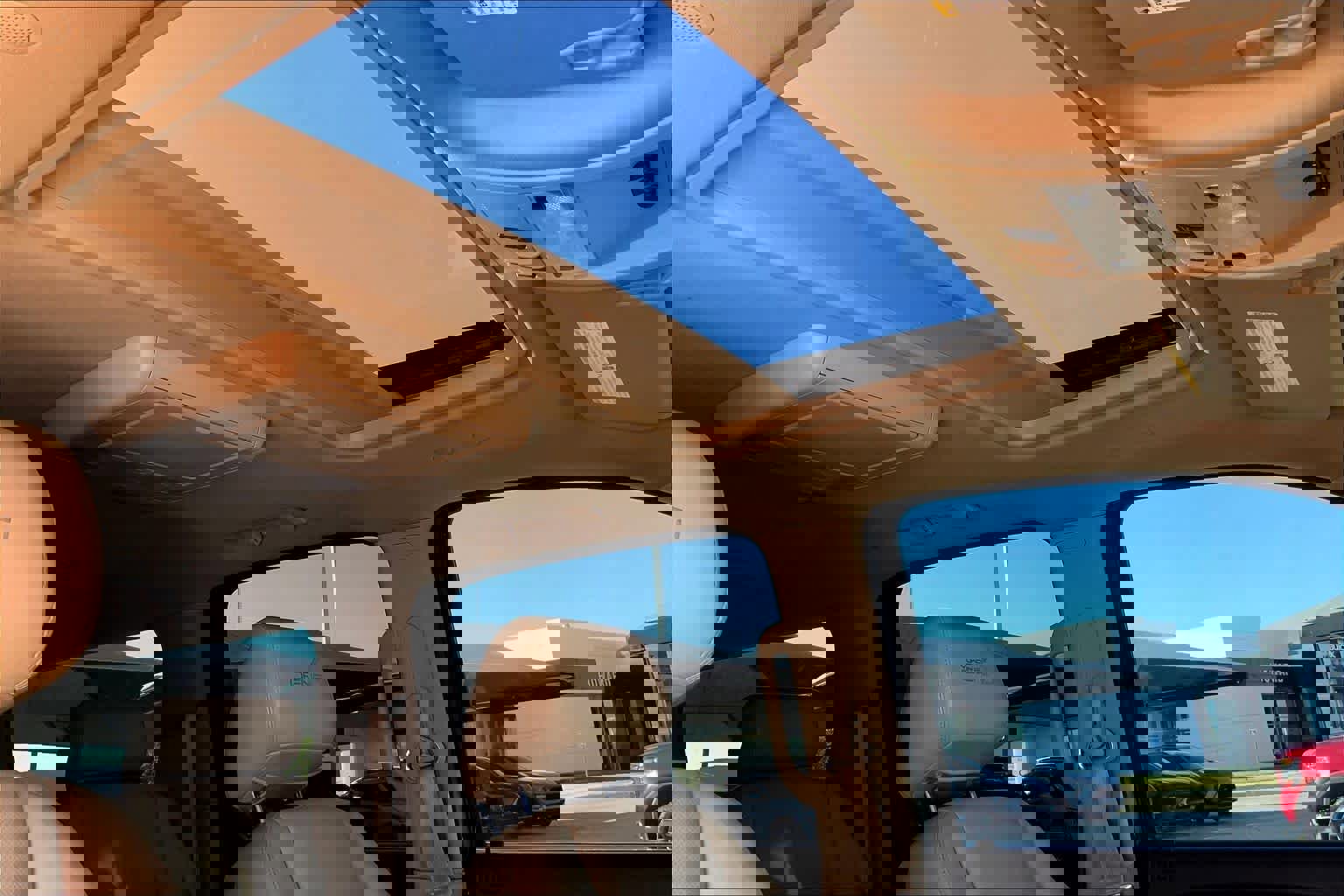 Used 2010 GMC Yukon XL Denali image 13