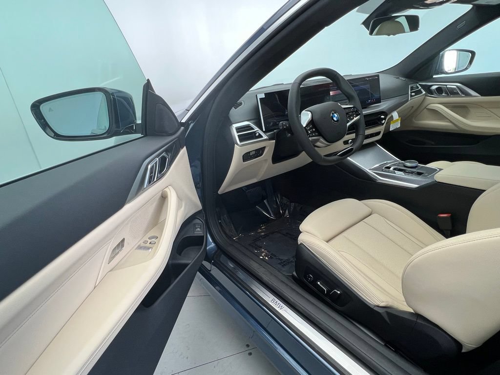 Used 2026 BMW 430i Coupe w/ Parking Assistance Package RWD image 22