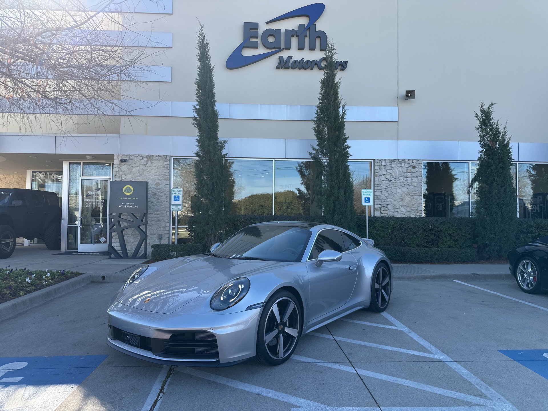 Used 2025 Porsche 911 Carrera image 1