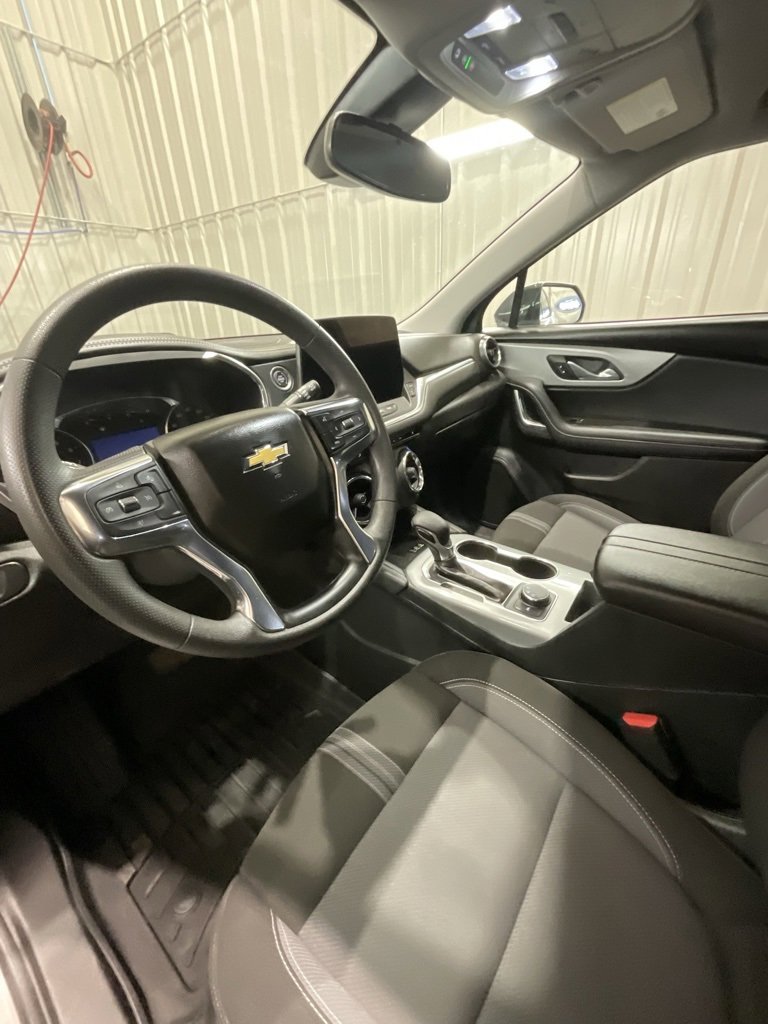 Used 2023 Chevrolet Blazer LT w/ Convenience Package image 9