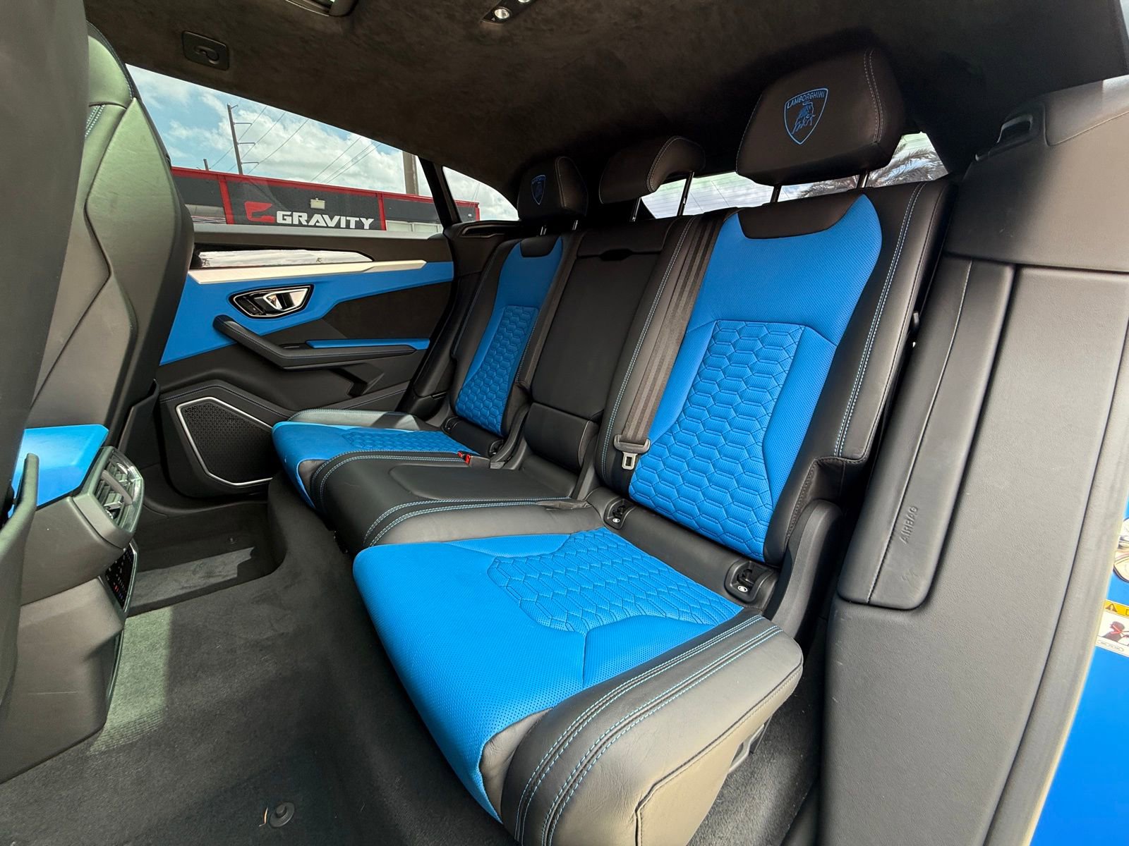 Used 2020 Lamborghini Urus image 18