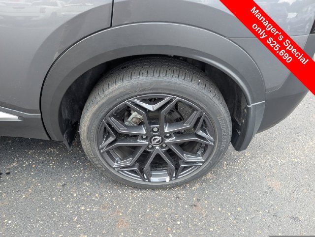 Certified 2025 Nissan Kicks SR AWD/4WD image 24