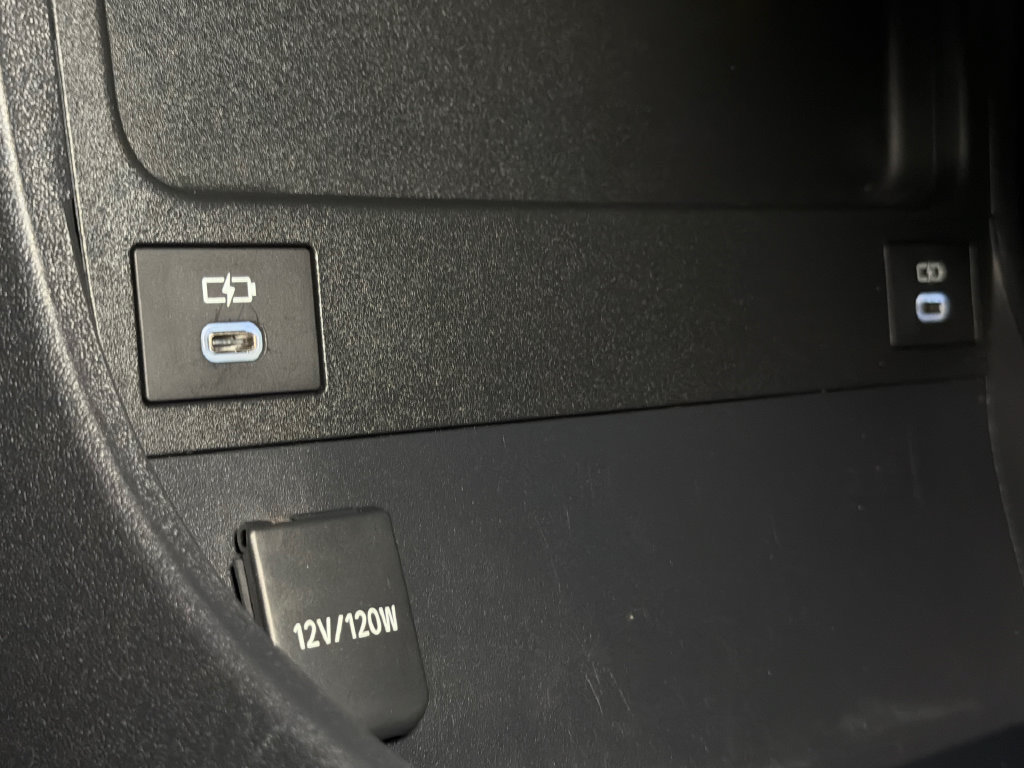Used 2024 Toyota bZ4X FWD image 28