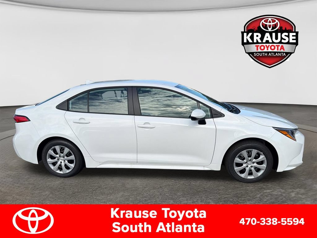 Used 2026 Toyota Corolla LE FWD image 4