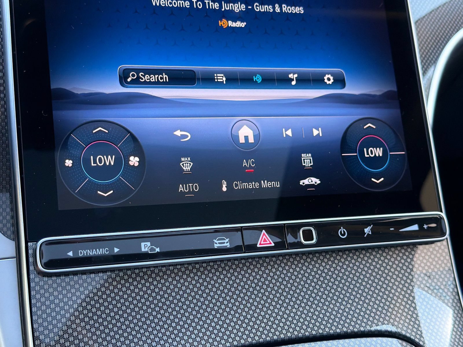 New 2026 Mercedes-Benz C 300 4MATIC Sedan image 18