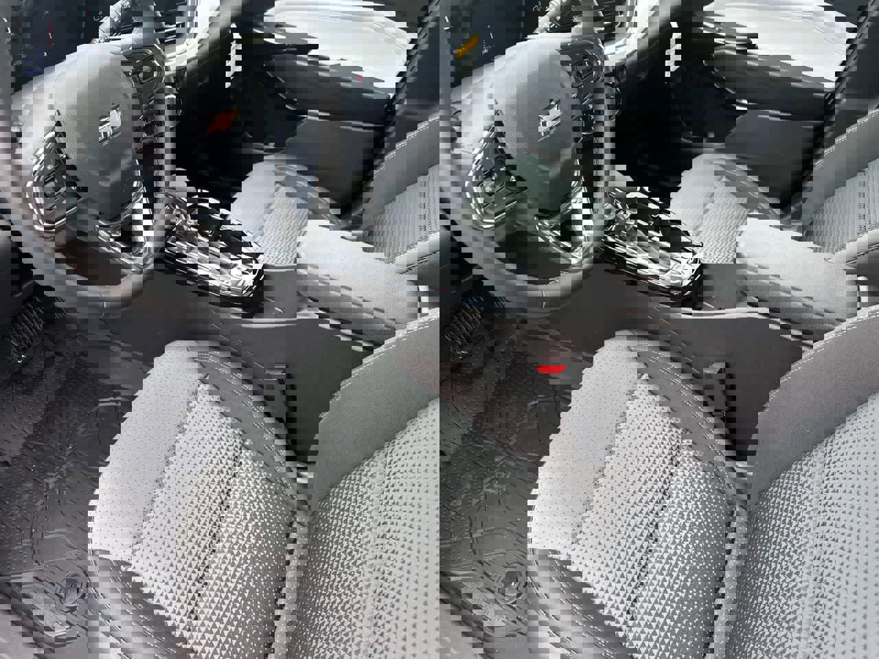 New 2026 Chevrolet Trax LT w/ LT Convenience Package image 17