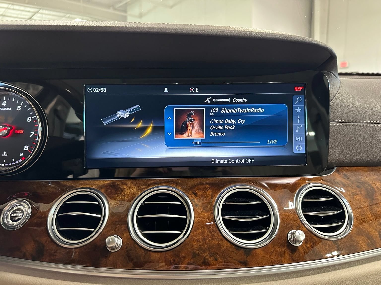 Used 2017 Mercedes-Benz E 300 image 28