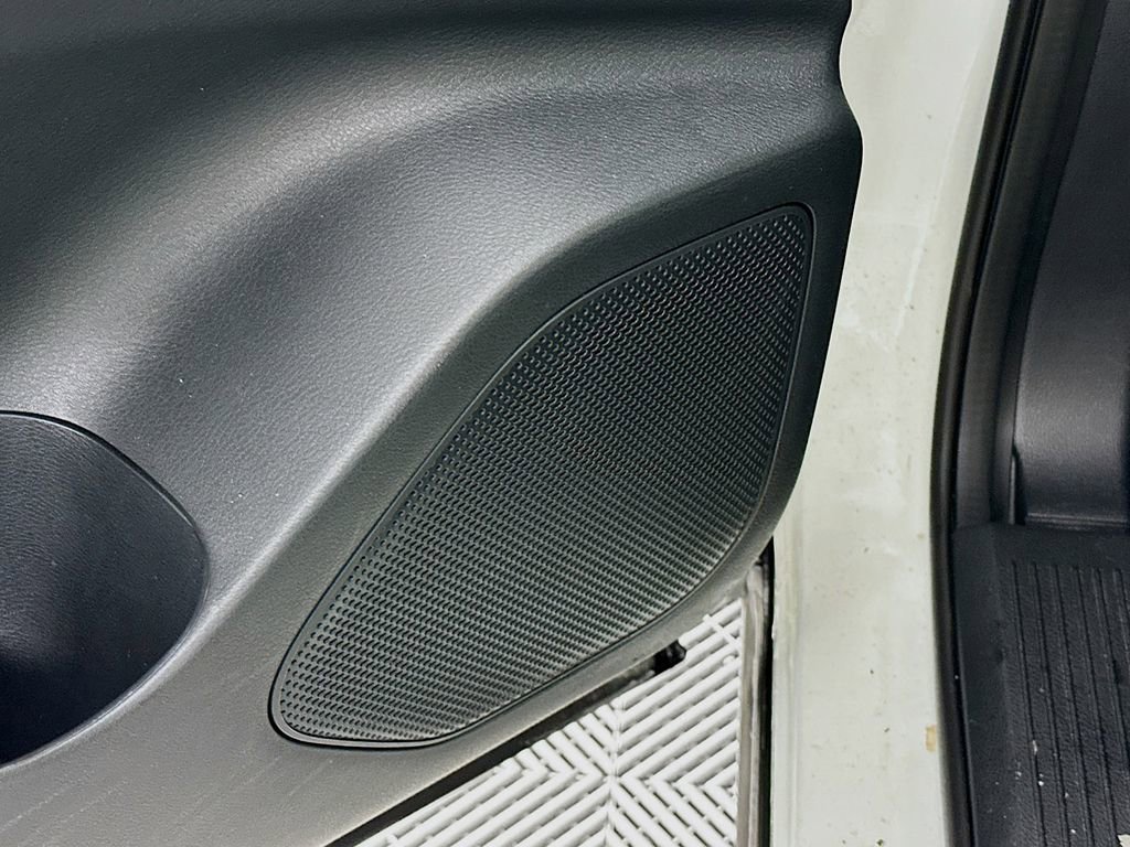 Used 2021 Nissan Rogue SV image 26